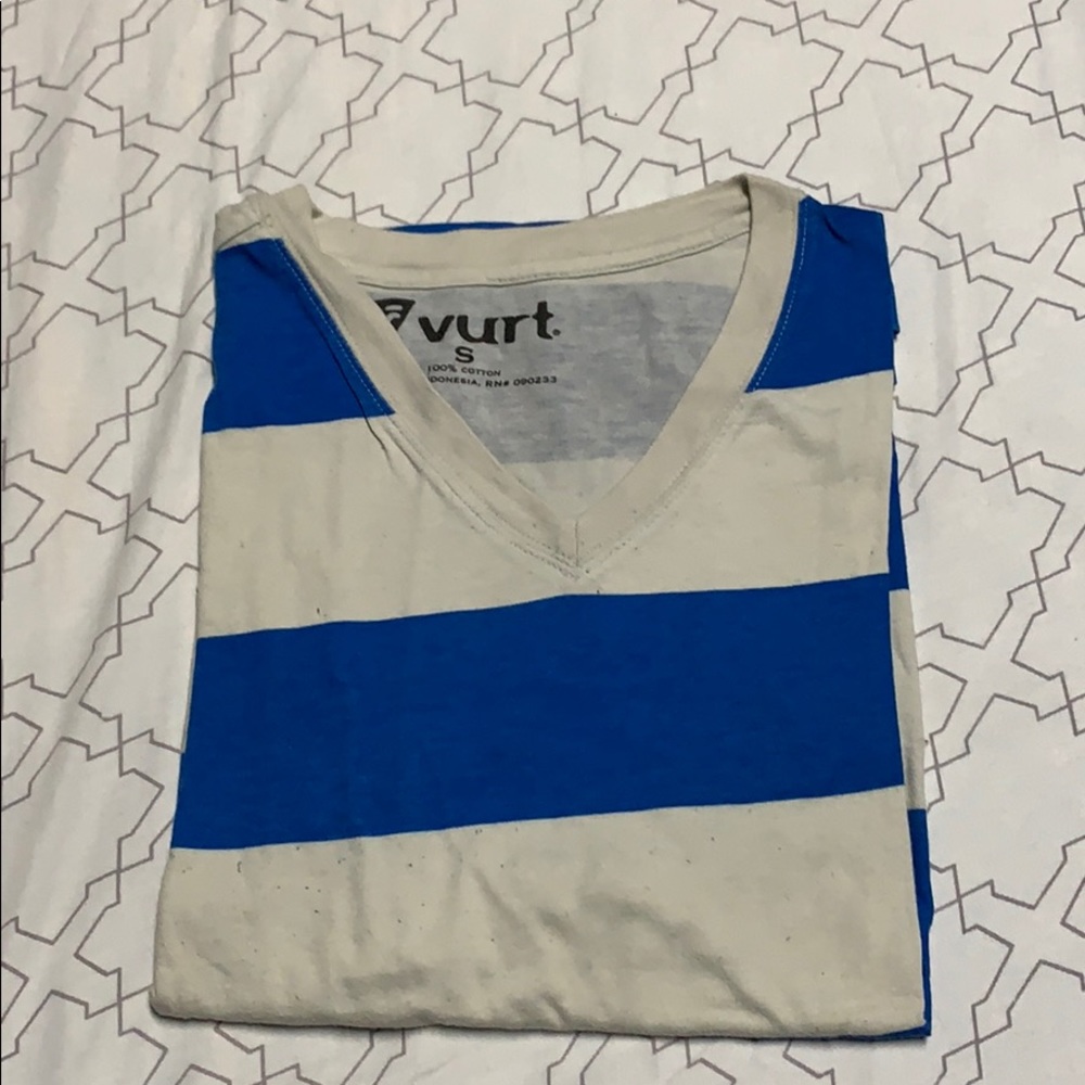 Tee shirt